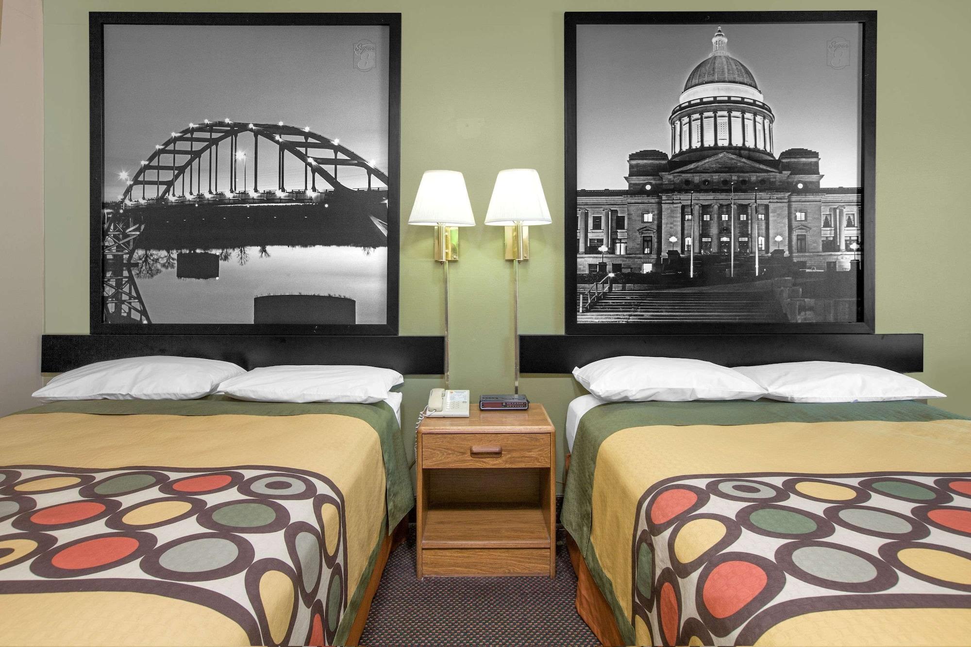 Super 8 By Wyndham Clarksville Ar Exteriér fotografie