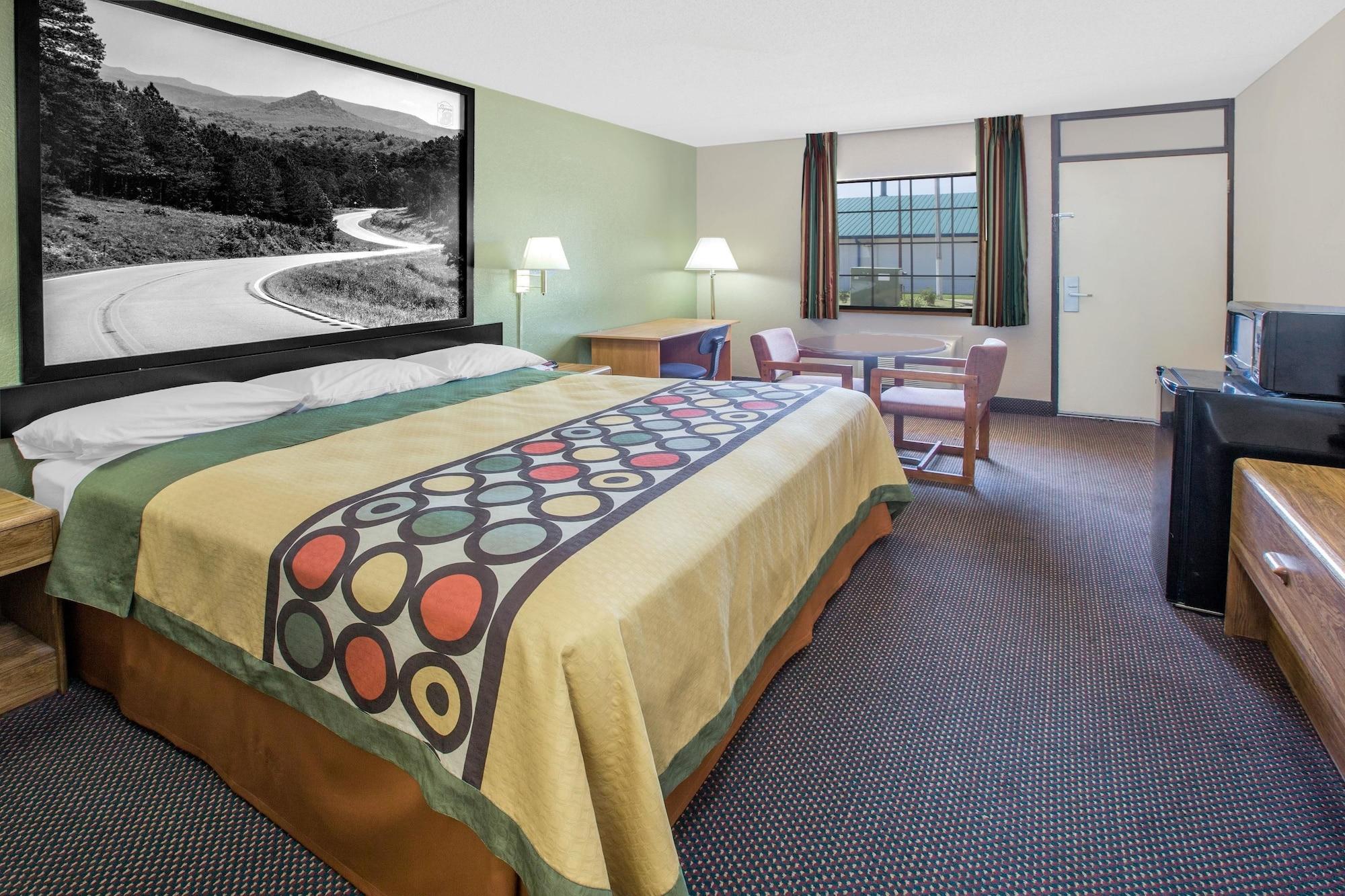 Super 8 By Wyndham Clarksville Ar Exteriér fotografie