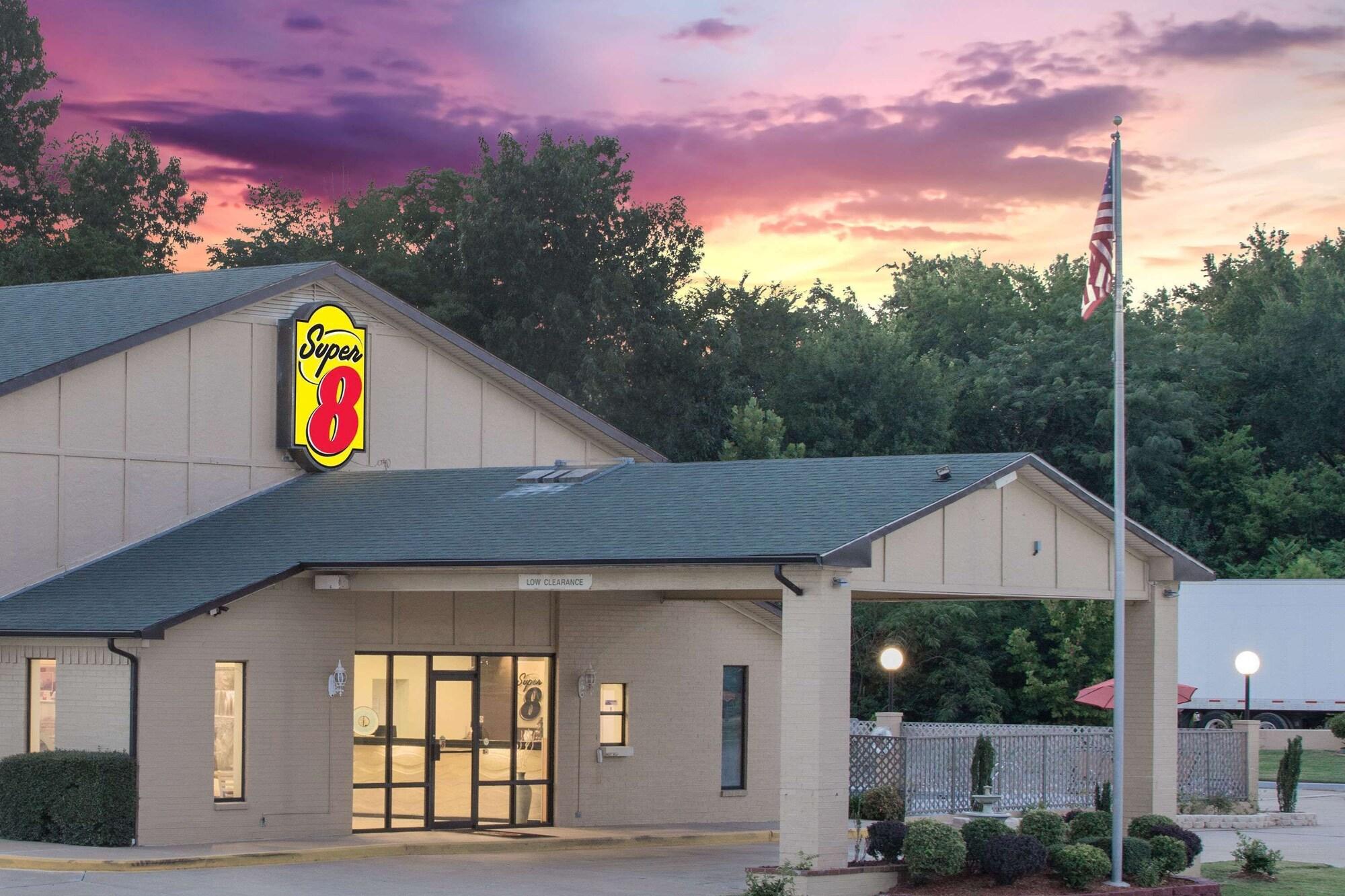 Super 8 By Wyndham Clarksville Ar Exteriér fotografie